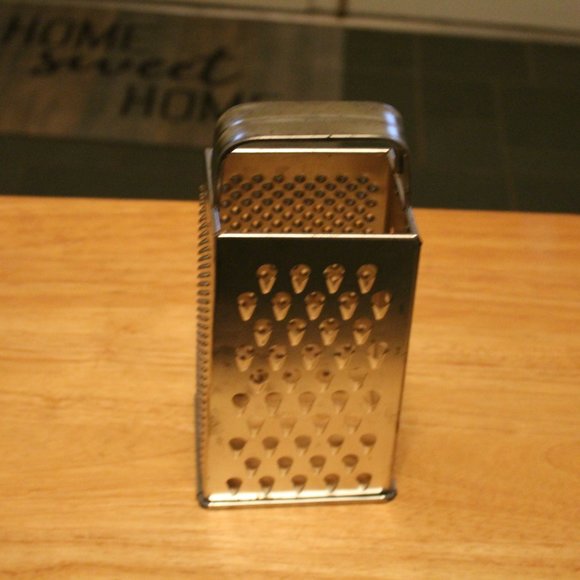 Stainless Steel Grater - Picture 5 of 5